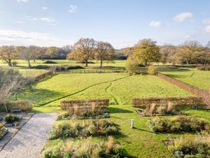 Photo 4- click for photo gallery